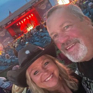 Meet your Posher, Dena